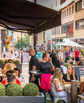 Compras con estilo en la calle indie Bold Street de Liverpool