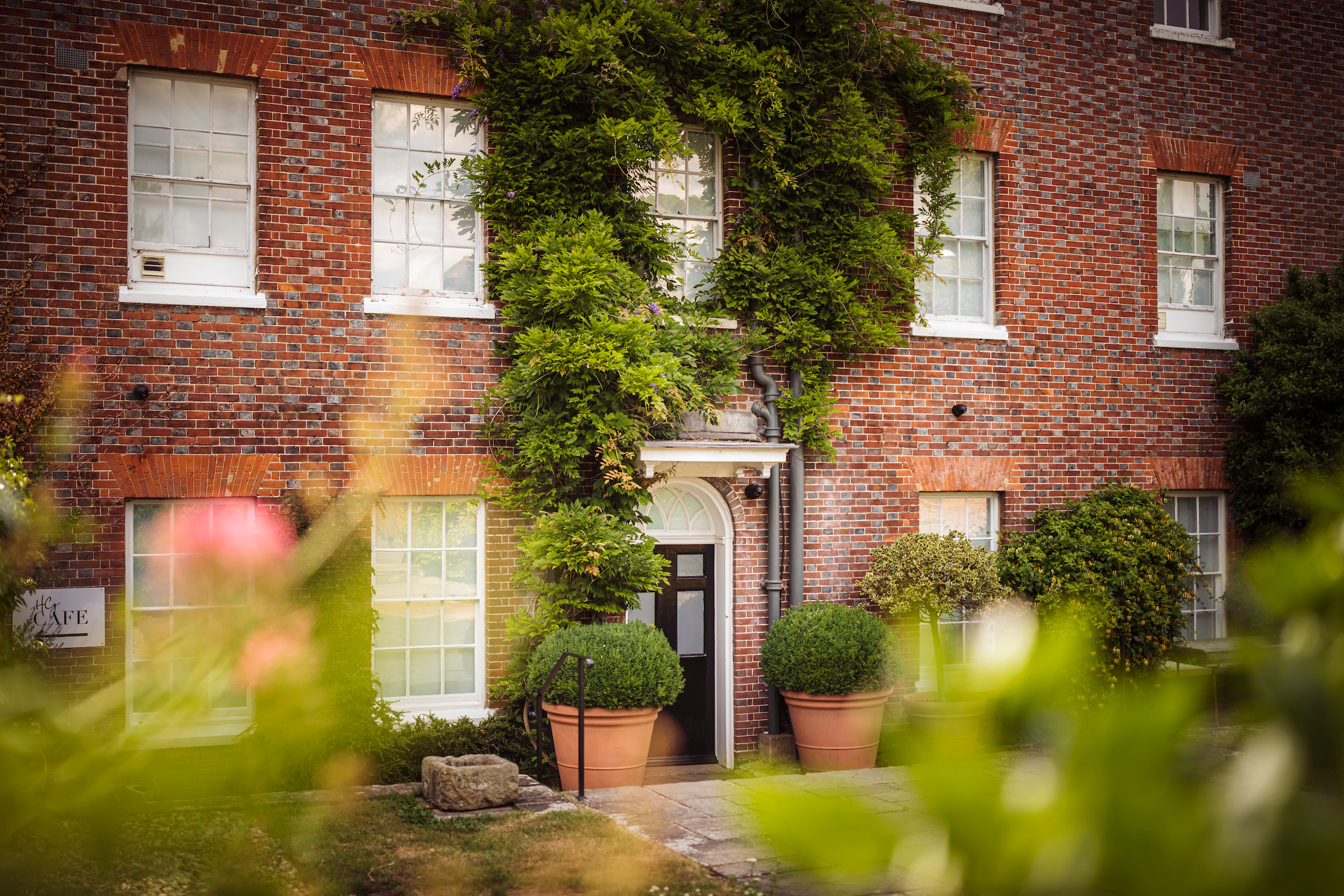 Newlands House Gallery 