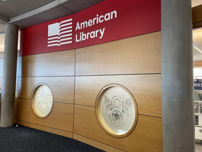 Die Türen zur American Library in Norwich