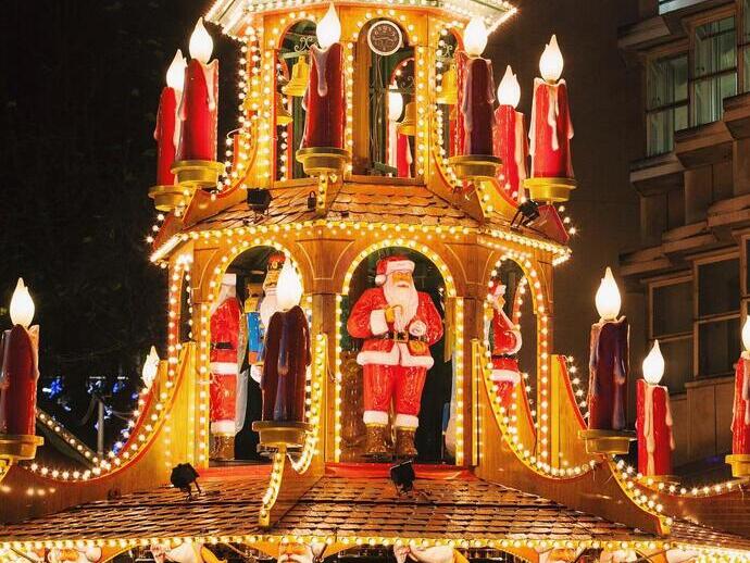 Light display at Frankfurt Christmas Market, Birmingham