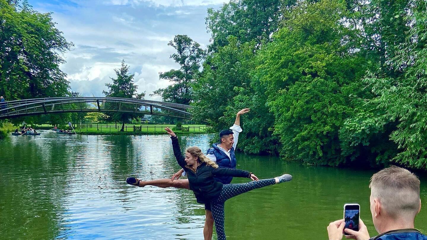 Group of people posing on a punting boat, Oxford