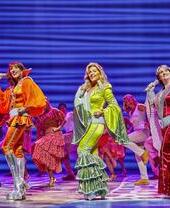 Une représentation de Mamma Mia ! sur scène à Londres
