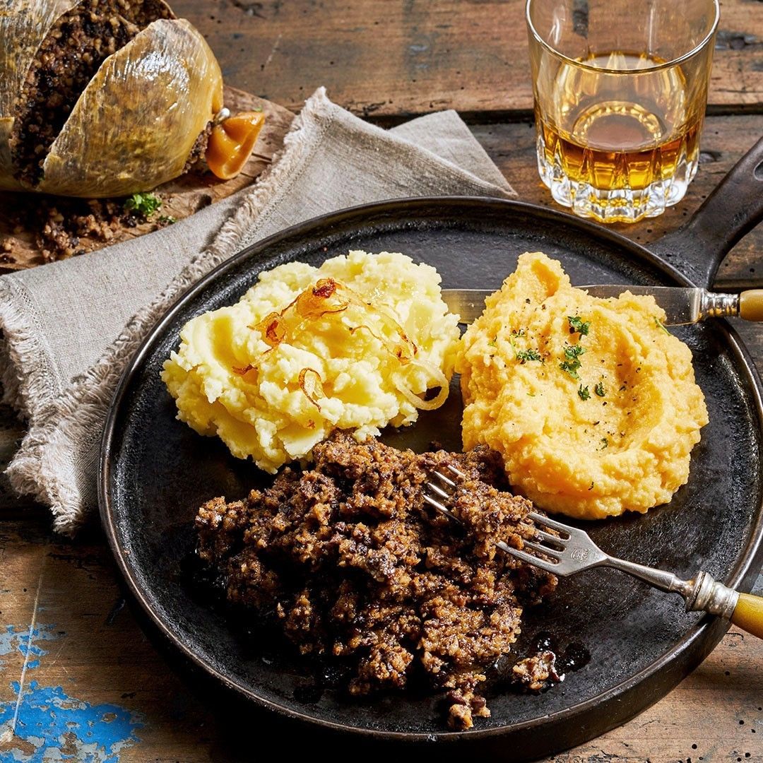 Plato de haggis, uno de los platos nacionales de Escocia