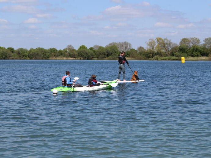 SUP at Cotswolds Water Park