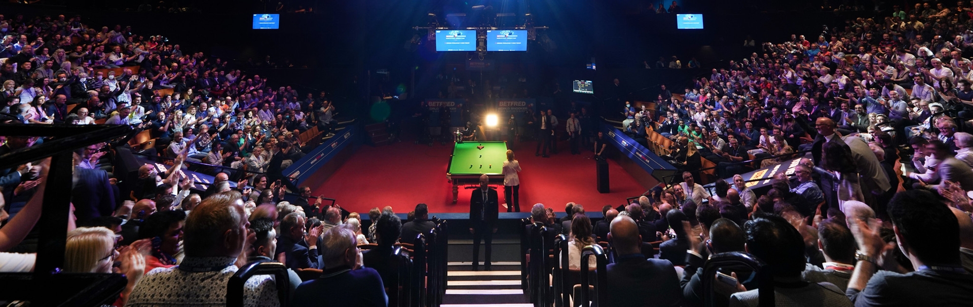 Ein Snooker-Turnier im Crucible in Sheffield