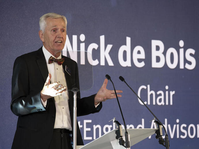 Photo of Nick de Bois CBE, Chair of VisitEngland Advisory Board presenting from the lectern