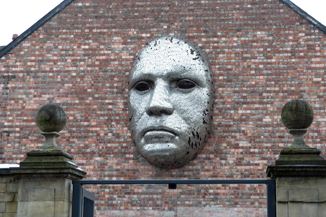 An art piece on the wall of Lincoln Drill, an art community centre in Lincoln