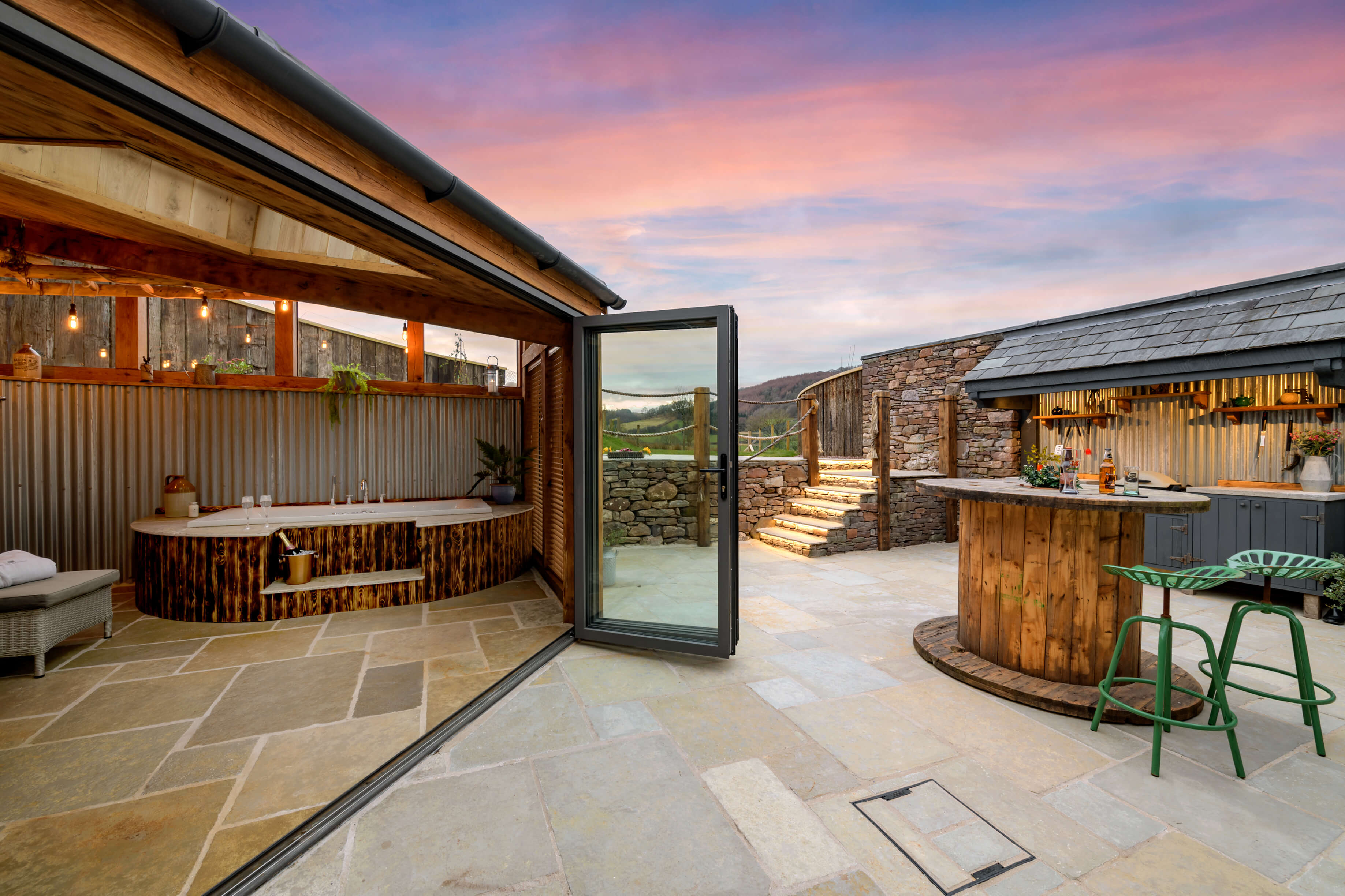 Brecon Retreat, Pentrefelin, Powys