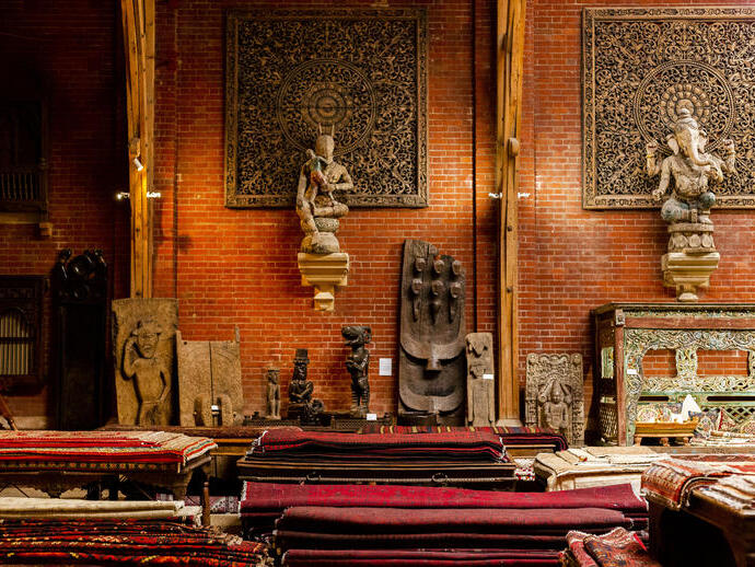 Vista interior de algunas exposiciones en el Museo del Sur de Asia de Norwich