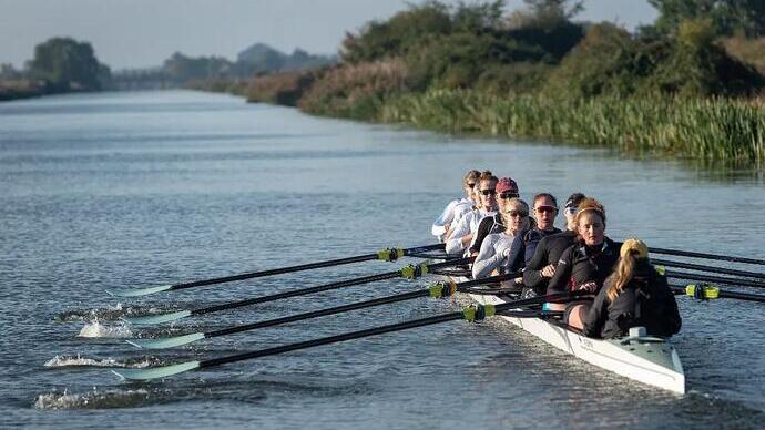 Équipe masculine d'aviron lors de la Boat Race