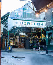 Entrée du Borough Market, à Londres