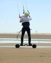 Landboarding, Kite Surfing Centre