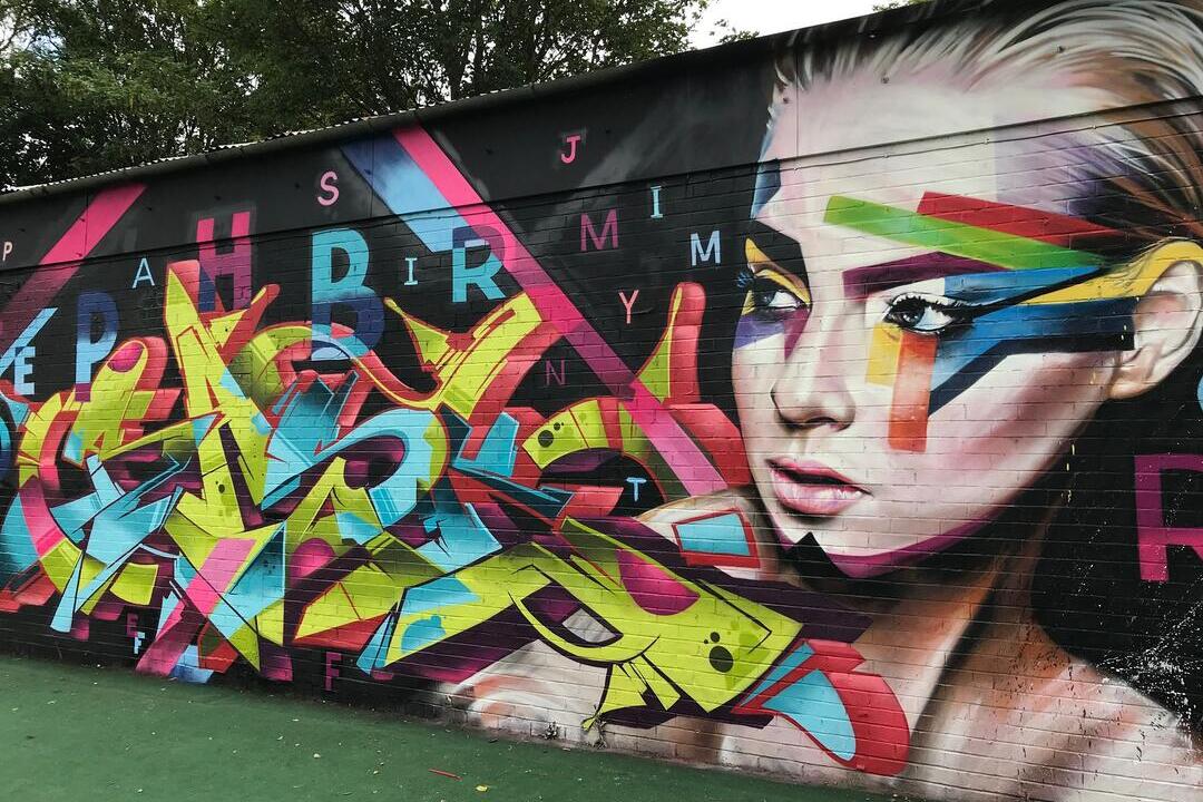 Arte di strada su un muro a Leicester