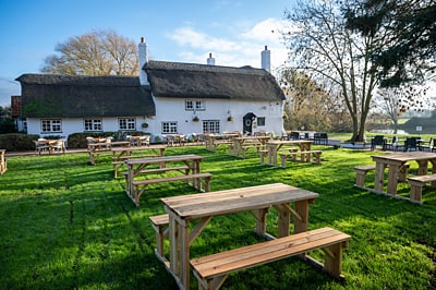 Der Pub „The Old Ferry Boat” in Cambridgeshire, England