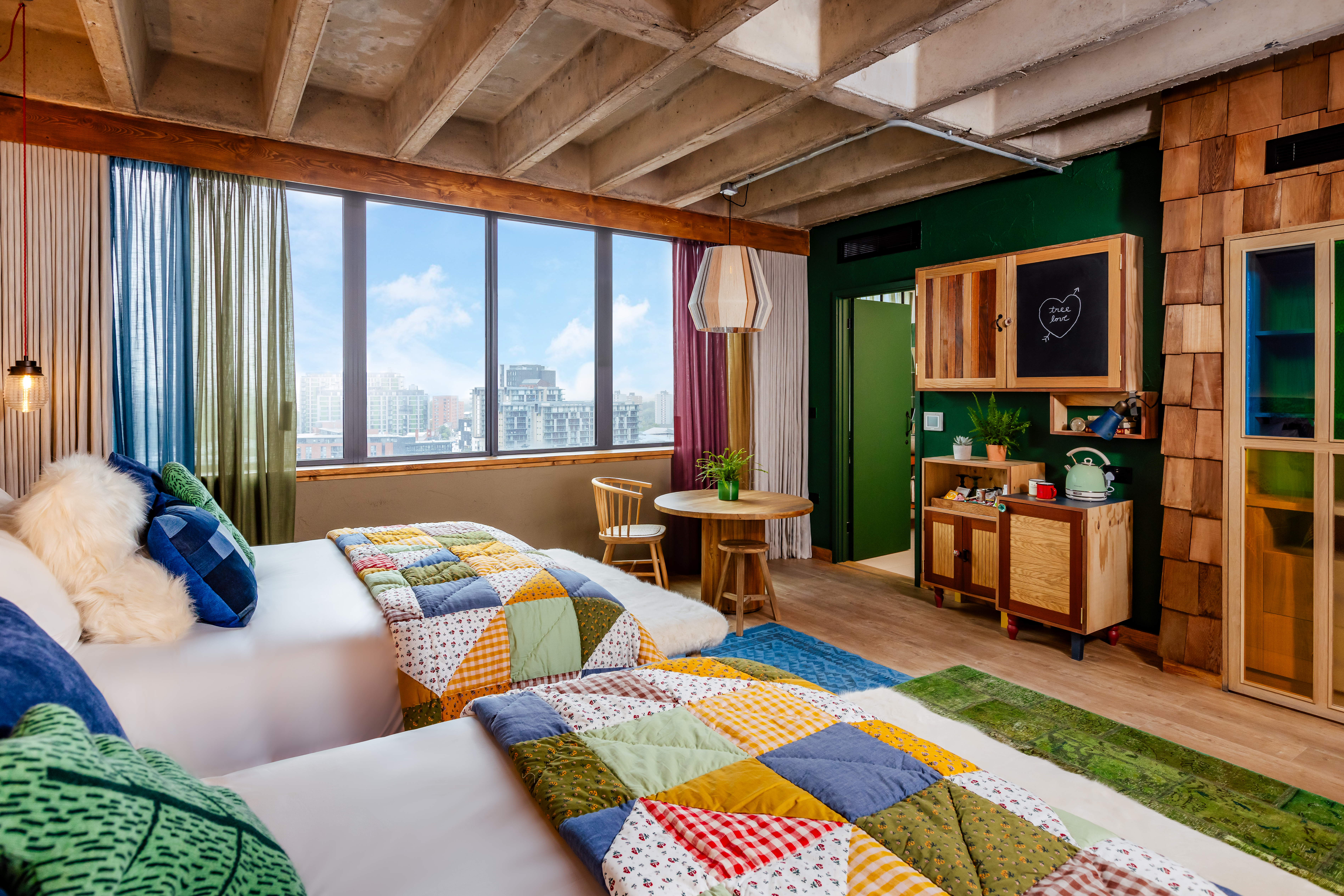 Een kamer in het Treehouse Hotel Manchester