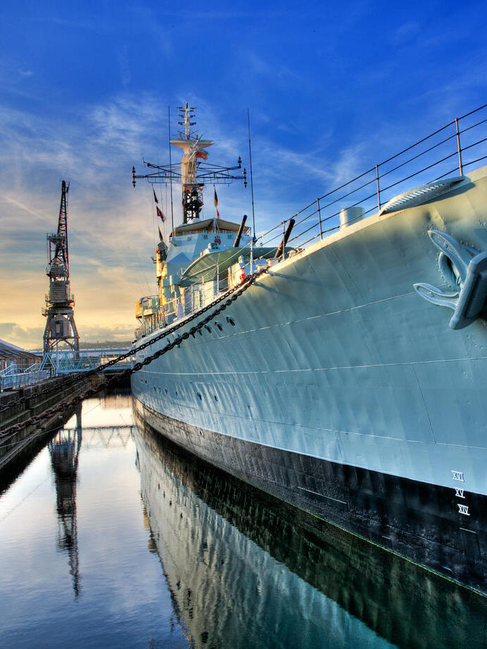 IMG_388_CHDT_HMS Cavalier Hi-Res RobertRadford