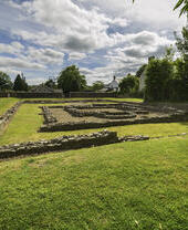 Überreste des römisch-keltischen Tempels in der römischen Stadt Caerwent.