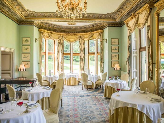 Henry Robertson Dining Room, Llandderfel, Wales