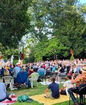 A speaker at holburne museum in Bath