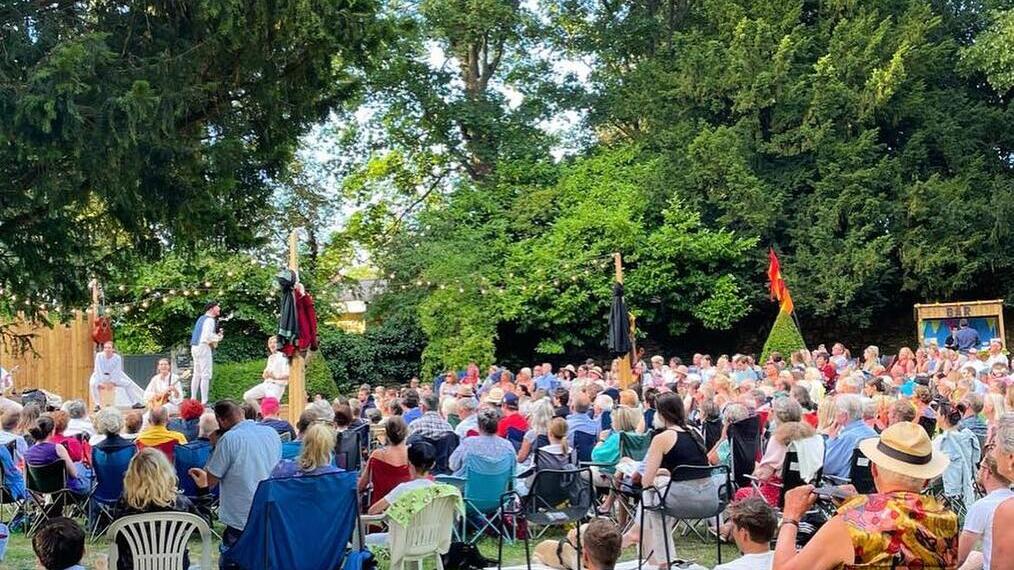 A speaker at holburne museum in Bath