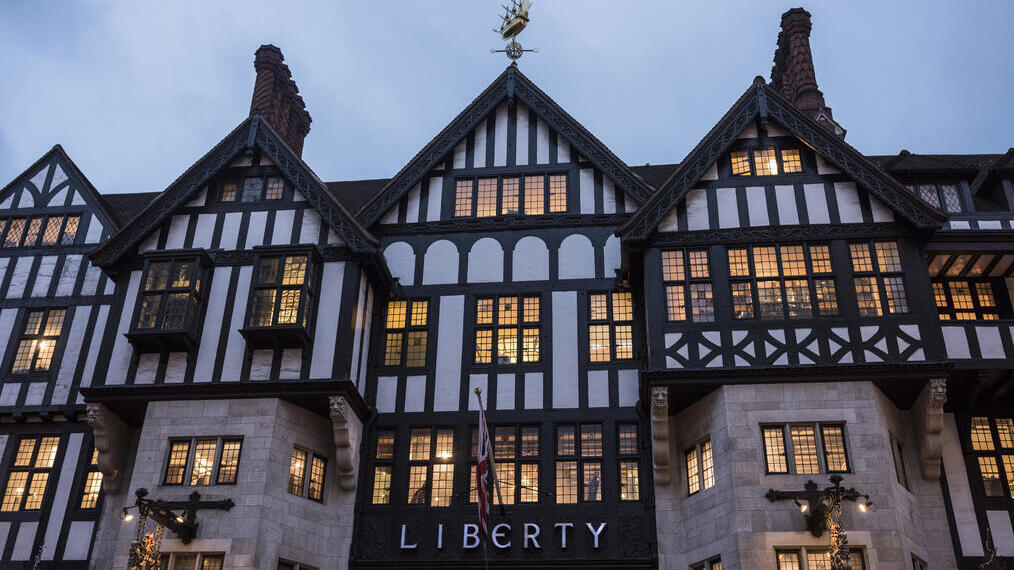 Vista frontale del negozio Liberty nel centro di Londra