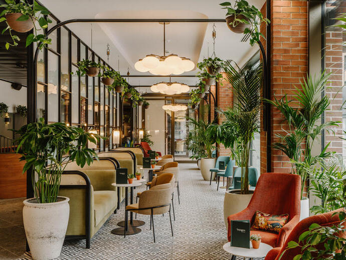 The lobby of the Halyard Liverpool, an IHG hotel