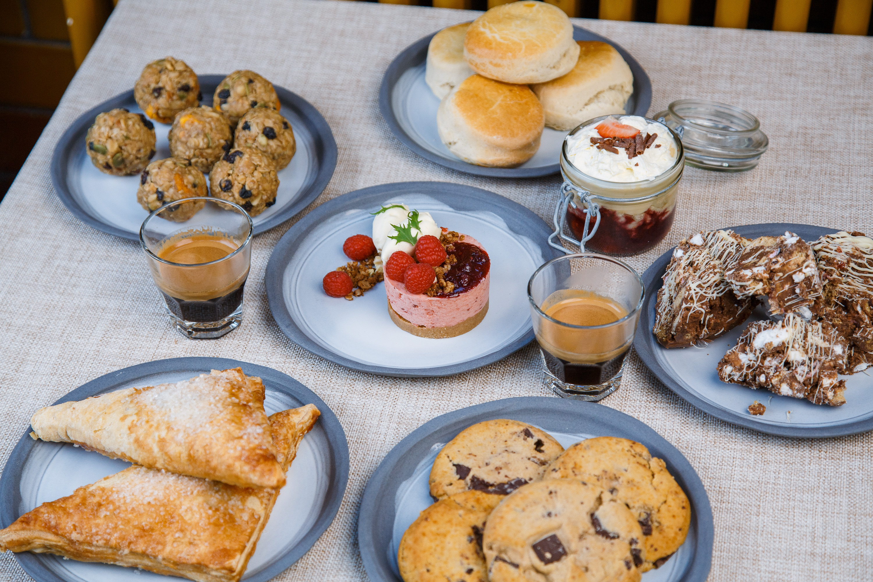 معجنات وحلويات في مطعم Open Kitchen Manchester (مانشستر)