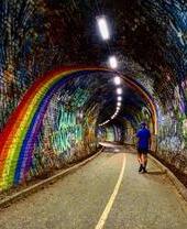 Walking throught Colinton Tunnel
