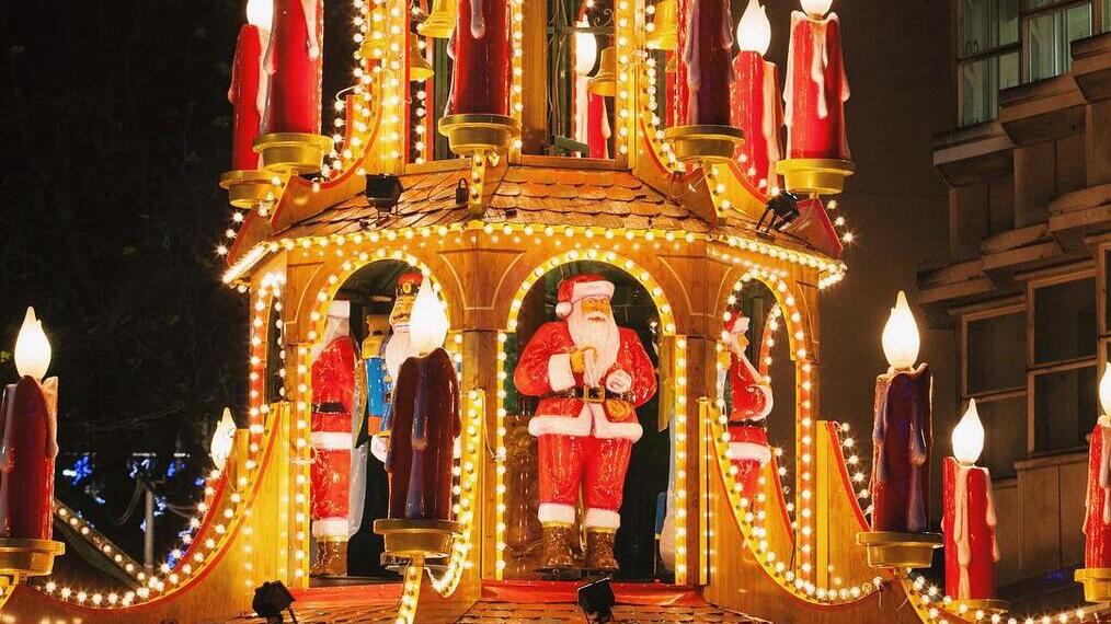 Lichtinstallation auf dem Frankfurter Weihnachtsmarkt, Birmingham