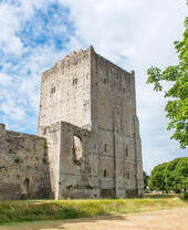 Exterior de un antiguo castillo