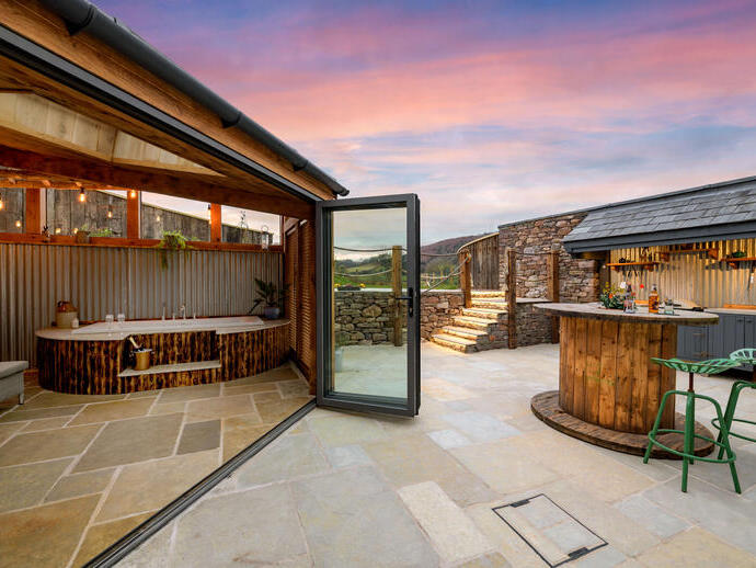 Brecon Retreat, Pentrefelin, Powys