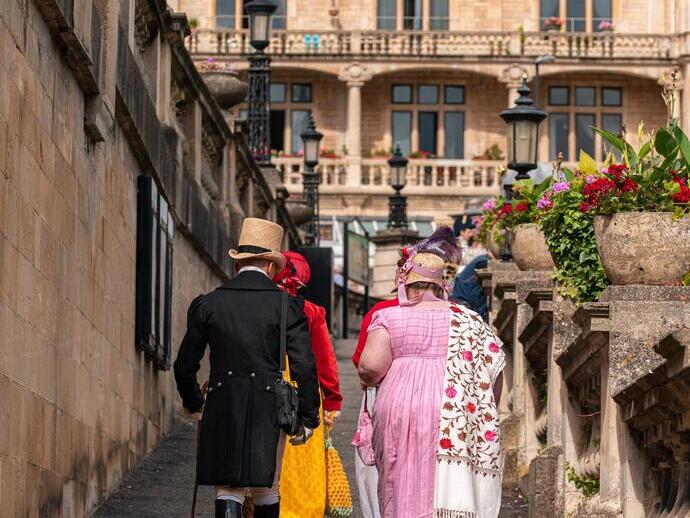 Personas disfrazadas de personajes de las novelas de Jane Austen