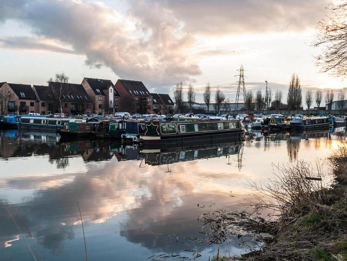 Barcos atracados en el puerto deportivo de Nottingham
