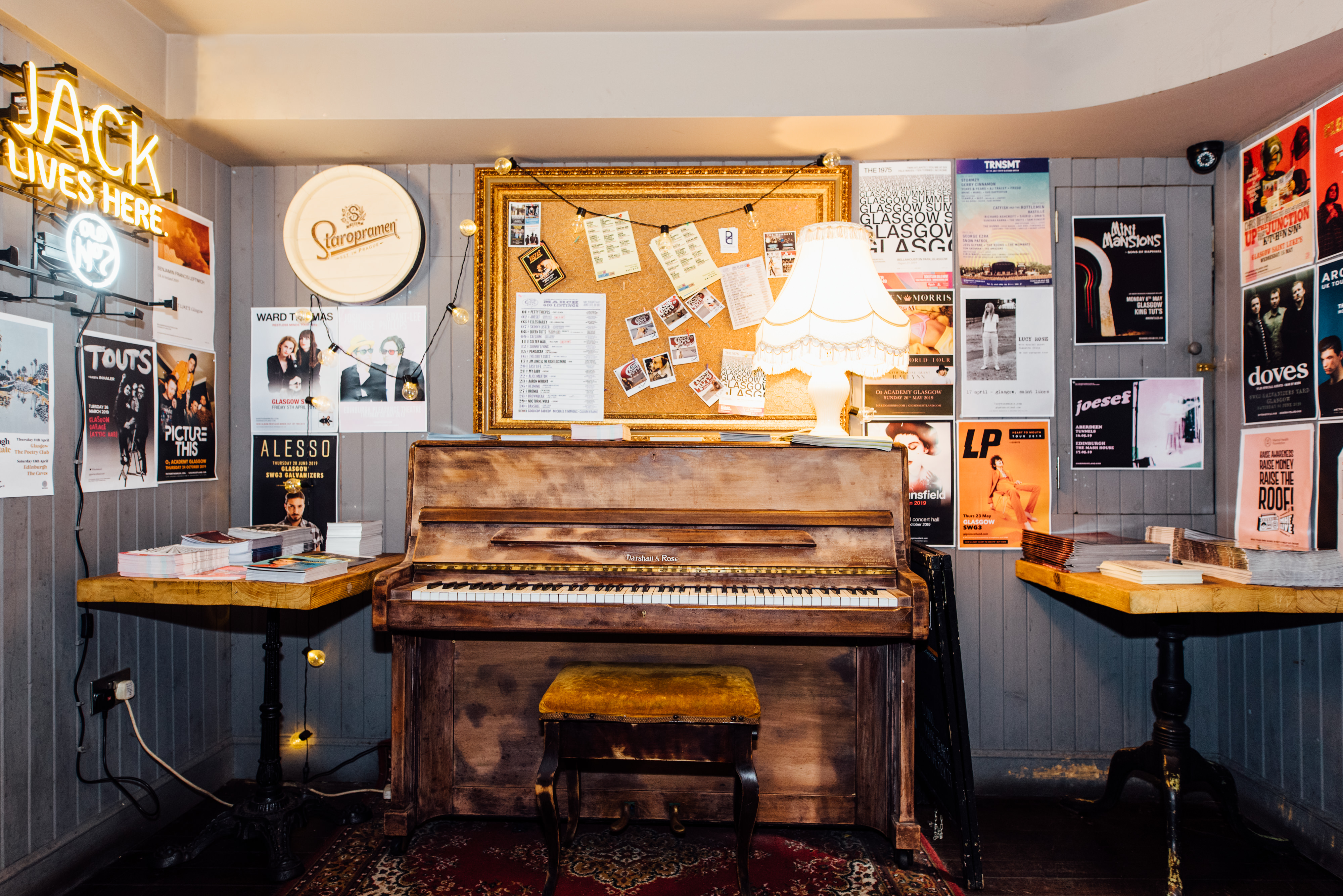 Musiklokal „King Tut's Wah Wah Hut” in Glasgow, Schottland