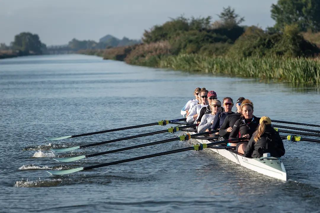 Équipe masculine d'aviron lors de la Boat Race