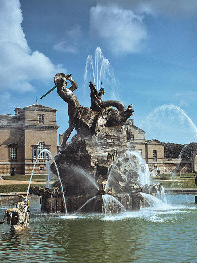 The outdoor water fountain at Holkham Hall