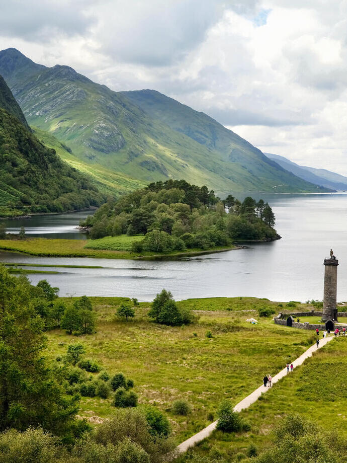 Glenfinnan Monument at the head of Loch Shiel, Lochaber.