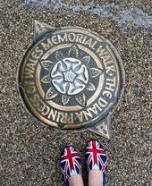The Kensington Gardens memorial plaque
