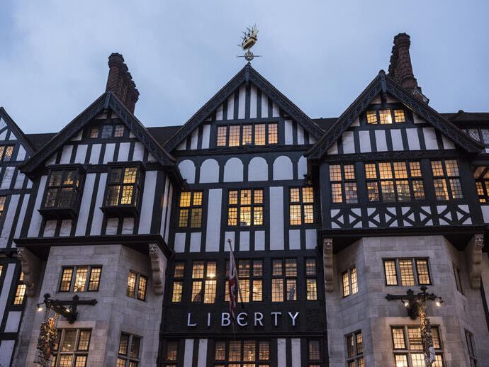 Vorderansicht des Liberty-Geschäfts im Zentrum von London